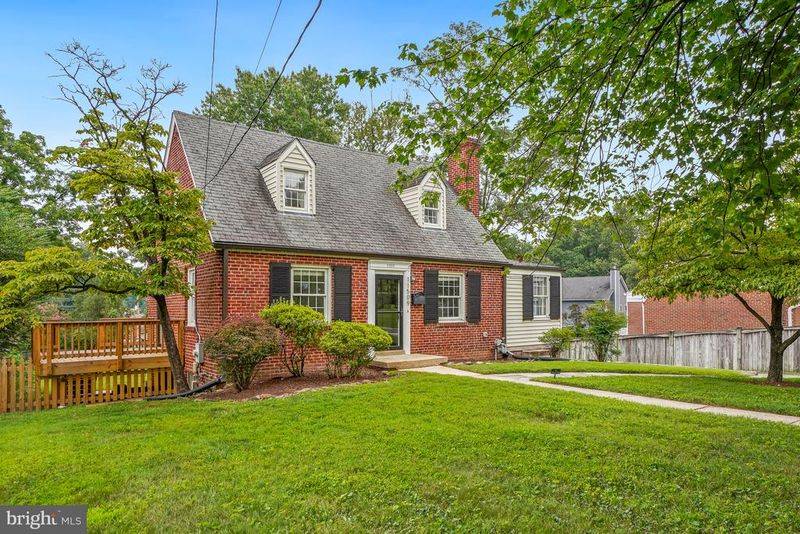 11509 College View Dr, Silver Spring, MD 20902
