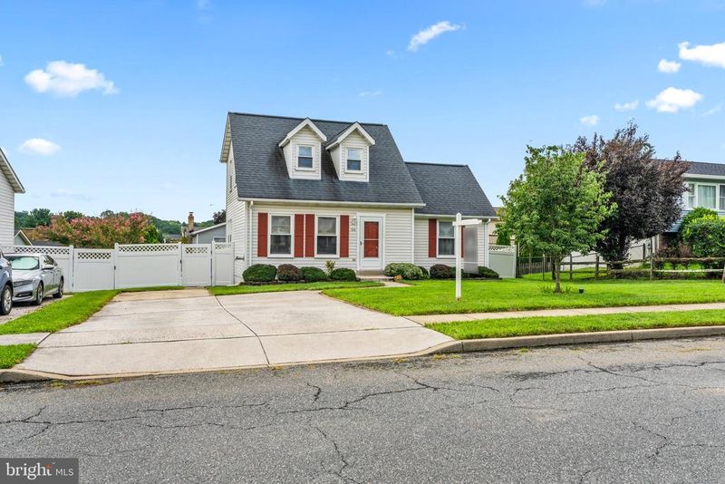 105 West Rd, Mount Airy, MD 21771