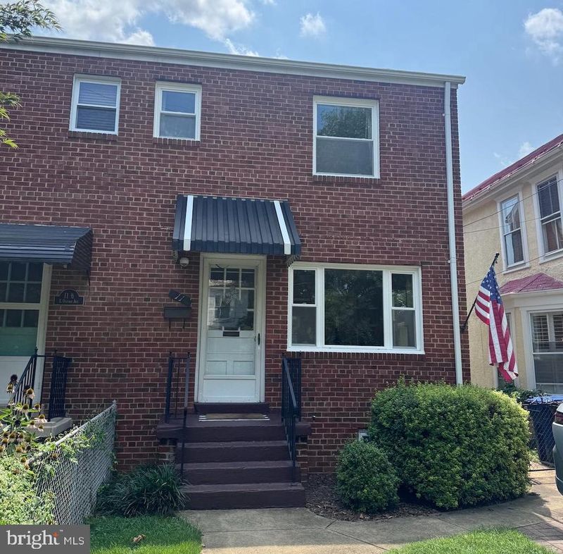 11 E Oxford Ave, Alexandria, VA 22301