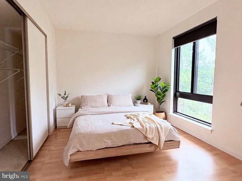 801 N Howard St #568, Alexandria, VA 22304