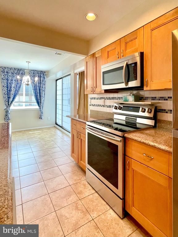 2817 Jermantown Rd #307, Oakton, VA 22124
