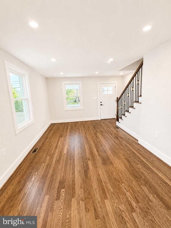 5208 Jay St NE, Washington, DC 20019