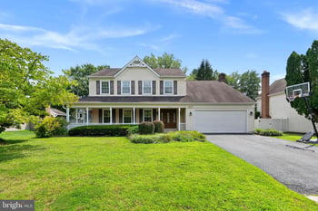 4220 Cherry Valley Dr, Olney, MD 20832