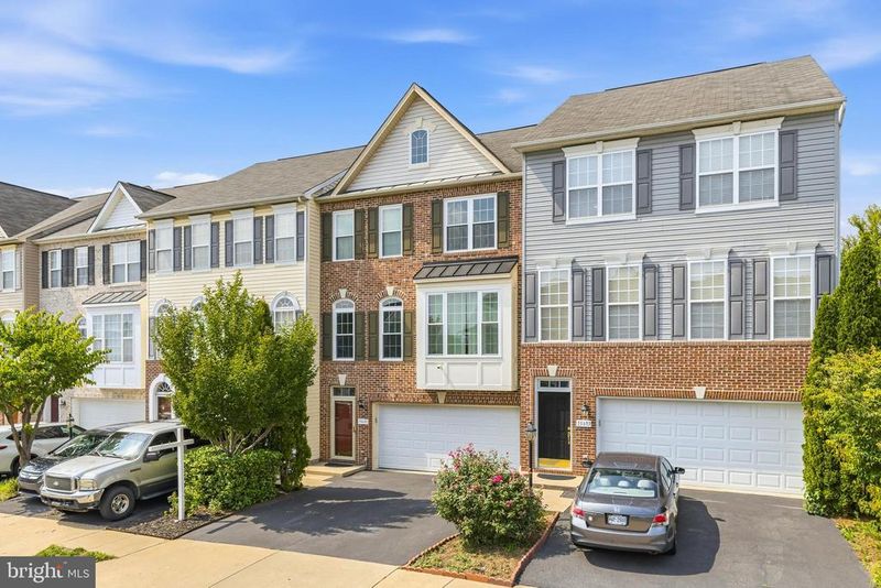 15691 William Bayliss Ct, Woodbridge, VA 22191