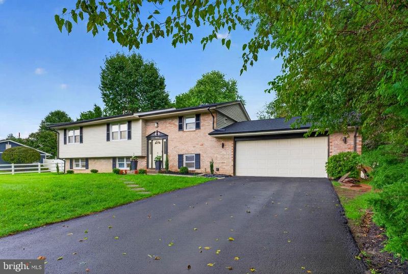 12810 Tern Dr, North Potomac, MD 20878