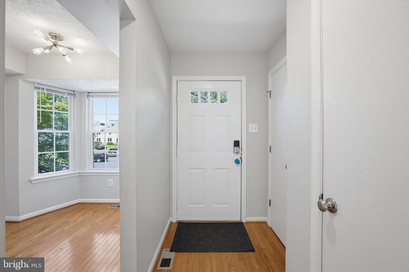 13945 Big Yankee Ln, Centreville, VA 20121