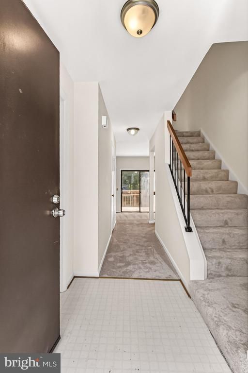 11859 Coopers Ct, Reston, VA 20191