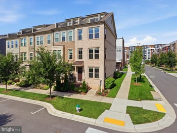 101 Stowe Dr, Gaithersburg, MD 20878