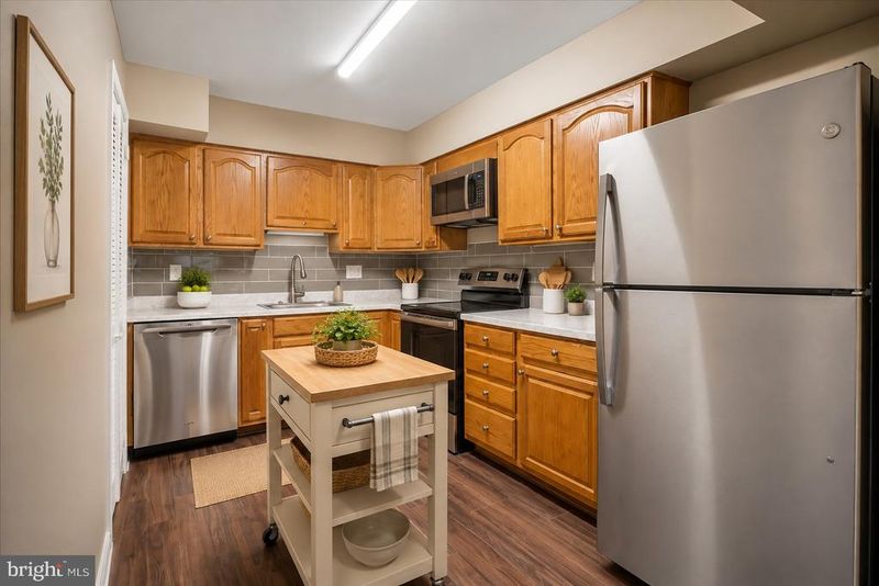 3931 Sonora Pl #80B, Alexandria, VA 22309