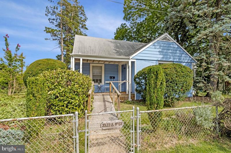 2522 4th St S, Arlington, VA 22204