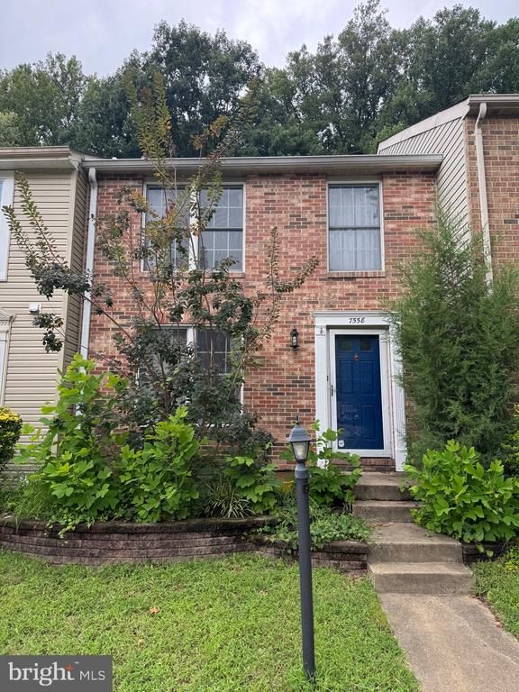 7558 Aspenpark Rd, Lorton, VA 22079