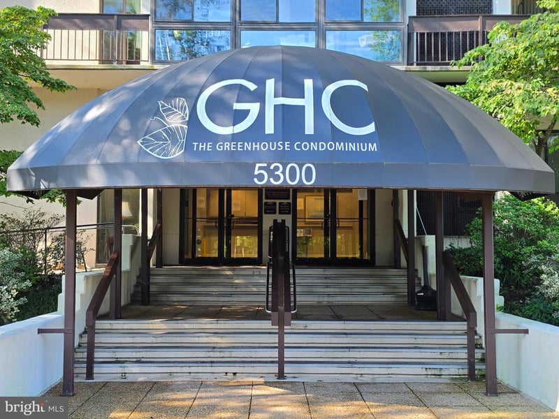 5300 Holmes Run Pw #814, Alexandria, VA 22304