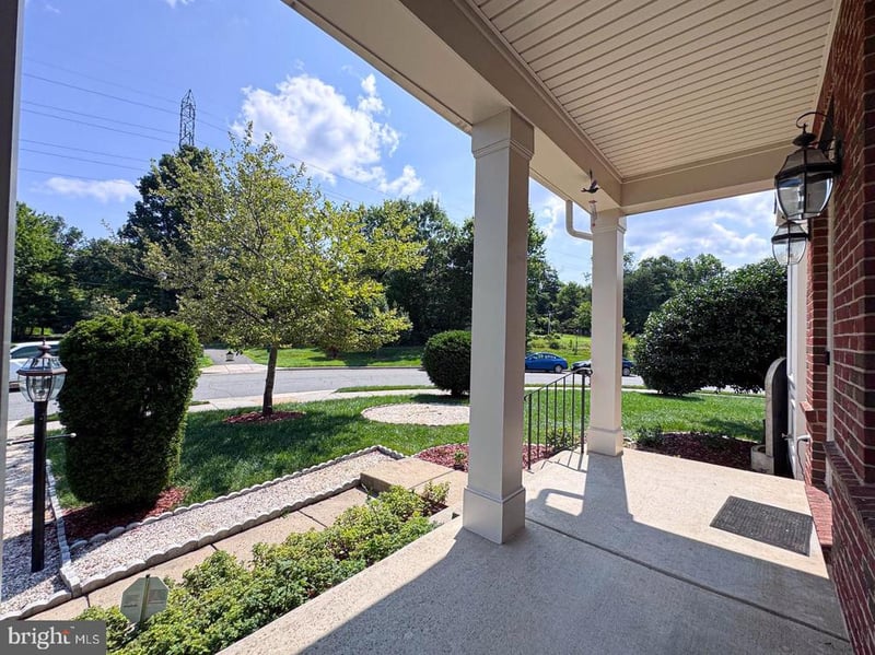 22827 Oakgrove Rd, Sterling, VA 20166
