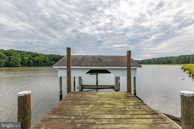 18270 Stoney Point Rd, King George, VA 22485