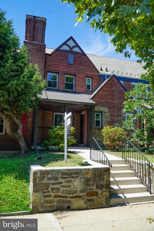 5212 1st St NW, Washington, DC 20011