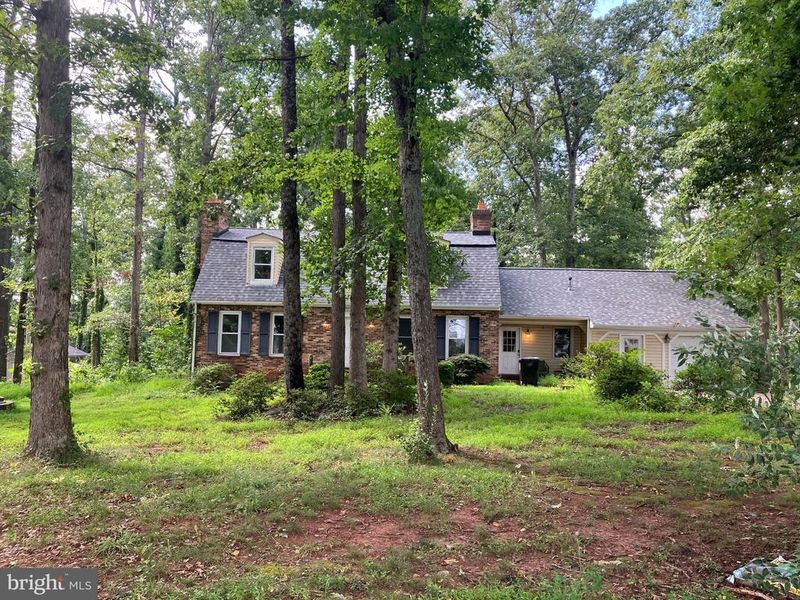 9900 Par Dr, Nokesville, VA 20181