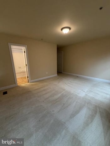 908 Orchard Ridge Dr #100, Gaithersburg, MD 20878