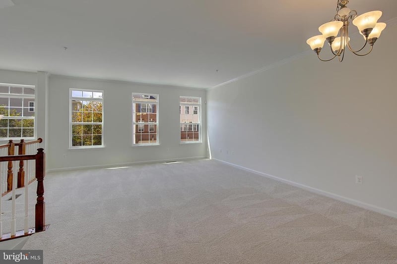 7425 Macon Dr, Glen Burnie, MD 21060