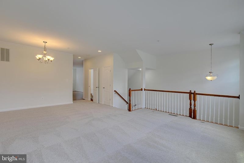7425 Macon Dr, Glen Burnie, MD 21060