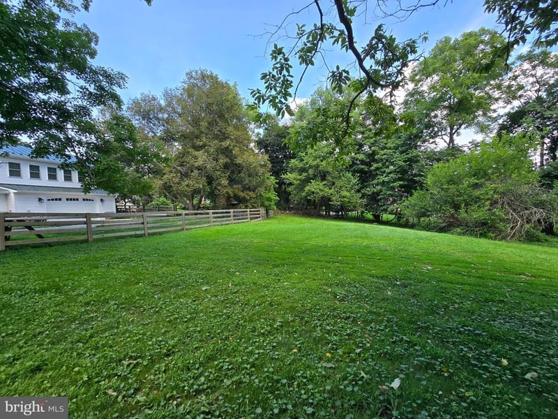 1C Harmon Lodge Way, Round Hill, VA 20141