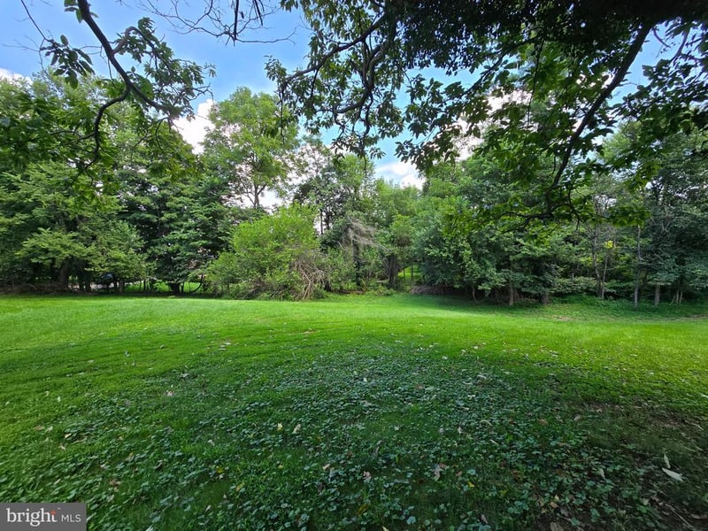 1C Harmon Lodge Way, Round Hill, VA 20141