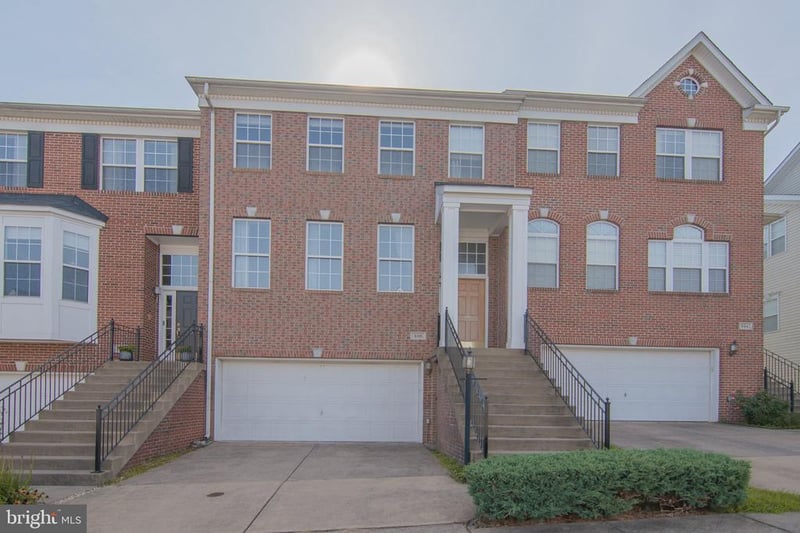 836 Revelstore Sq NE, Leesburg, VA 20176