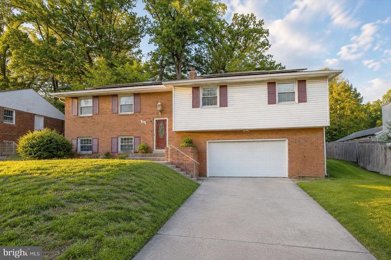 15 Herrington Dr, Upper Marlboro, MD 20774