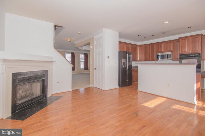 836 Revelstore Sq NE, Leesburg, VA 20176