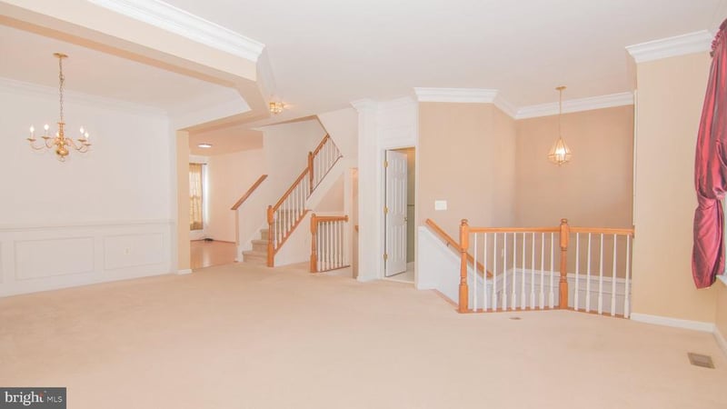 836 Revelstore Sq NE, Leesburg, VA 20176