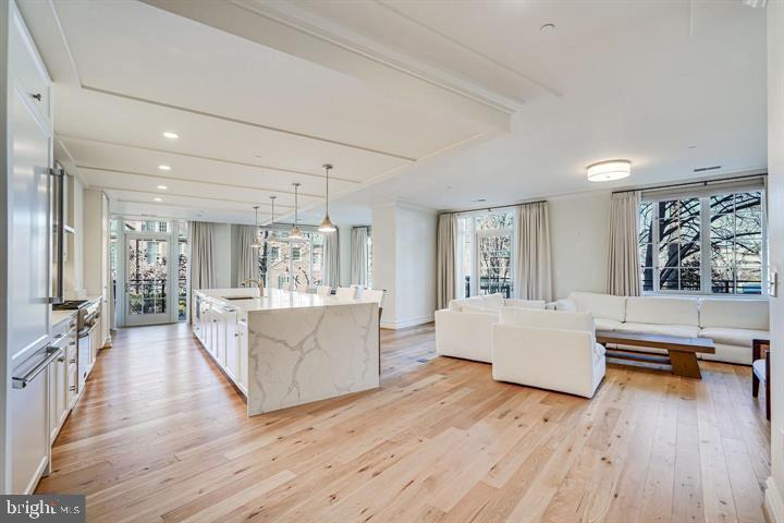 6900 Fleetwood Rd #201, Mclean, VA 22101
