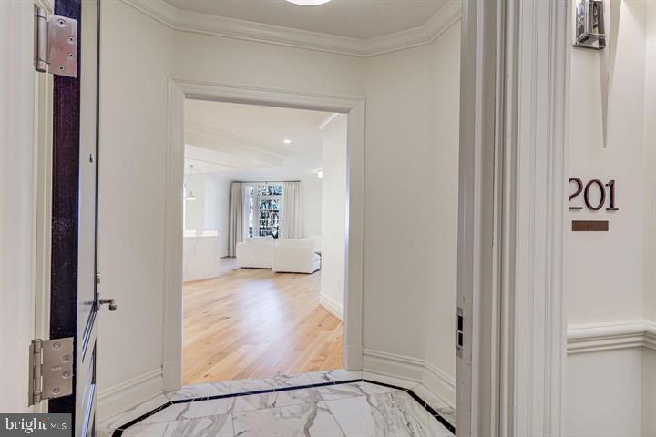 6900 Fleetwood Rd #201, Mclean, VA 22101