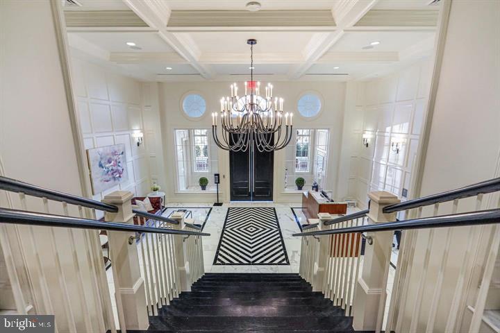 6900 Fleetwood Rd #201, Mclean, VA 22101
