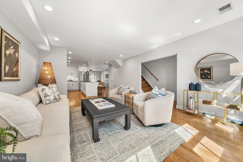 906 N Columbus St, Alexandria, VA 22314