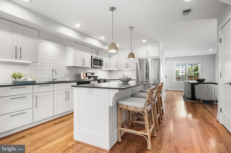 906 N Columbus St, Alexandria, VA 22314