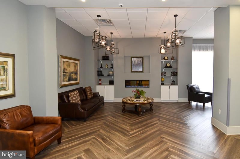 5300 Holmes Run Pw #814, Alexandria, VA 22304