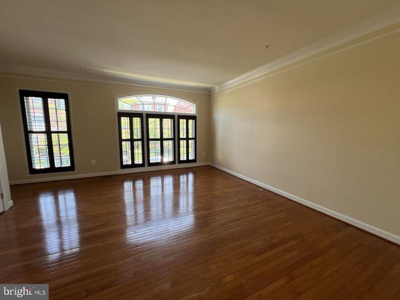 3922 Shawfield Ln, Frederick, MD 21704