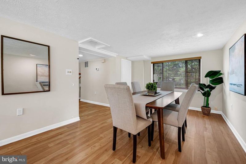 327 S Horners Ln, Rockville, MD 20850