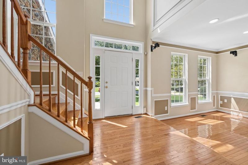 9701 Cadwell St, Waldorf, MD 20603