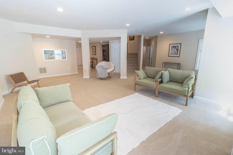 3624 Stonewall Manor Dr #BASEMENT, Triangle, VA 22172
