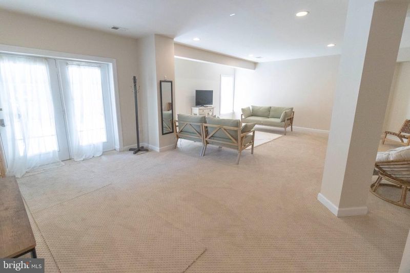 3624 Stonewall Manor Dr #BASEMENT, Triangle, VA 22172