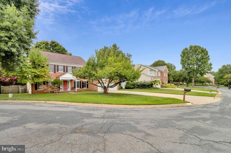 15804 Seurat Dr, North Potomac, MD 20878