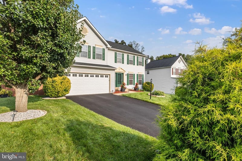 15465 Ambergate Dr, Woodbridge, VA 22193