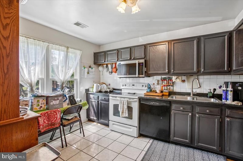 7790 Euclid Way, Springfield, VA 22153