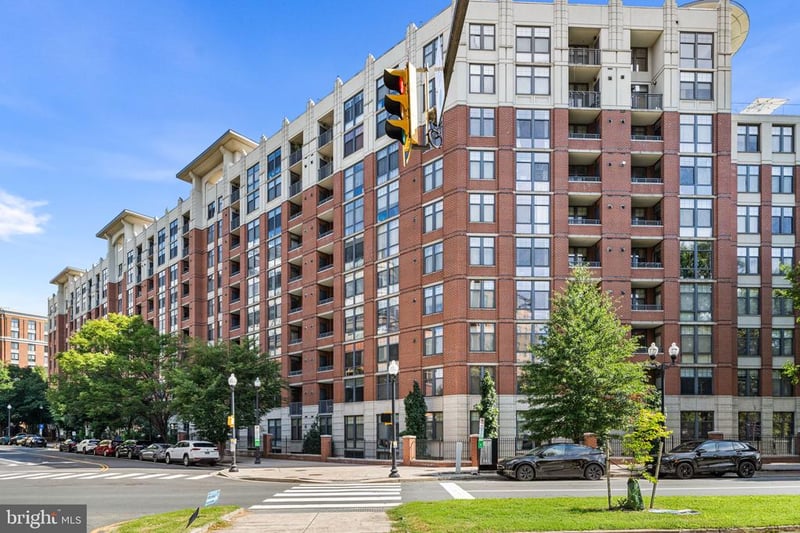 1021 N Garfield St #712, Arlington, VA 22201