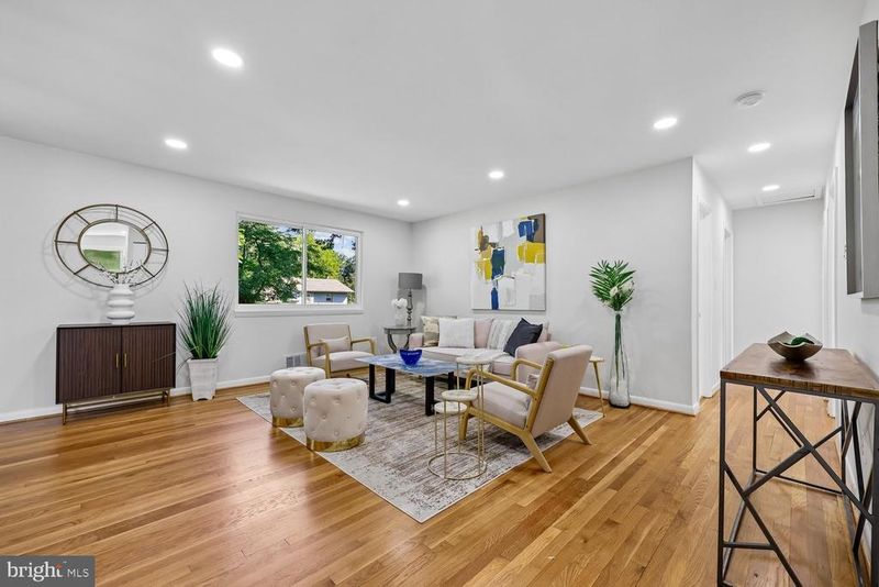 901 Malta Ln, Silver Spring, MD 20901