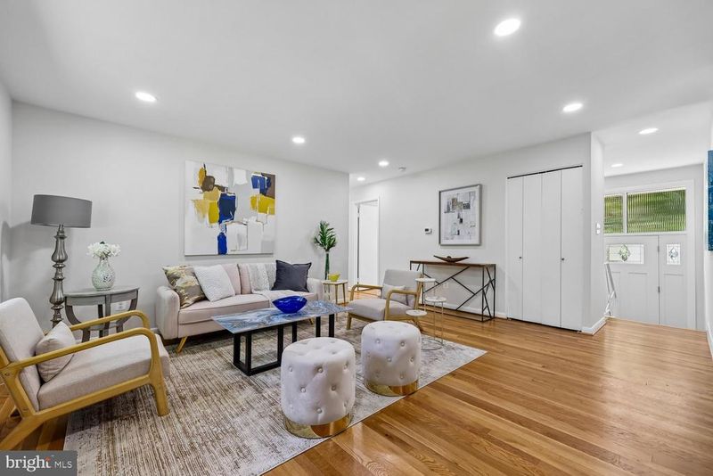 901 Malta Ln, Silver Spring, MD 20901