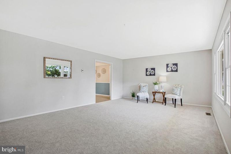 12606 Brunswick Ln, Bowie, MD 20715