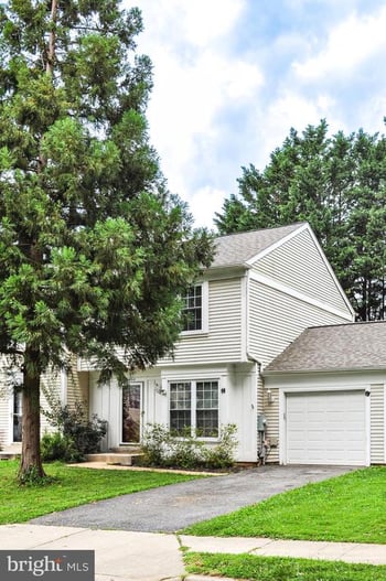 19810 Filbert Dr, Gaithersburg, MD 20879