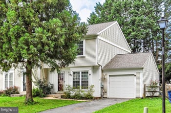 19810 Filbert Dr, Gaithersburg, MD 20879