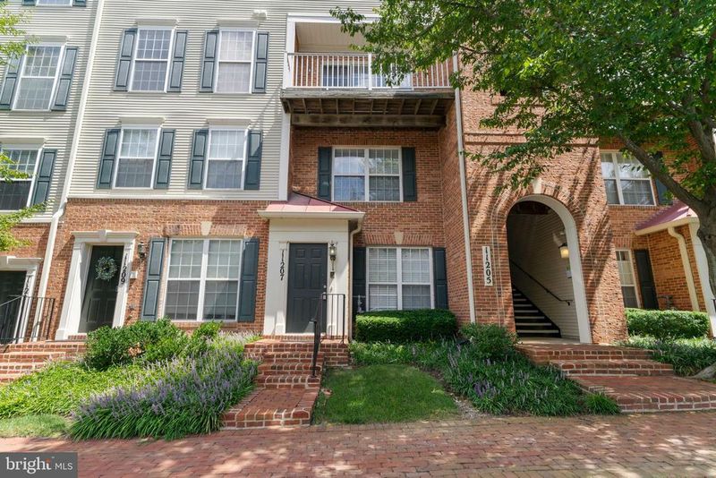 11207 Edson Pk #42, North Bethesda, MD 20852